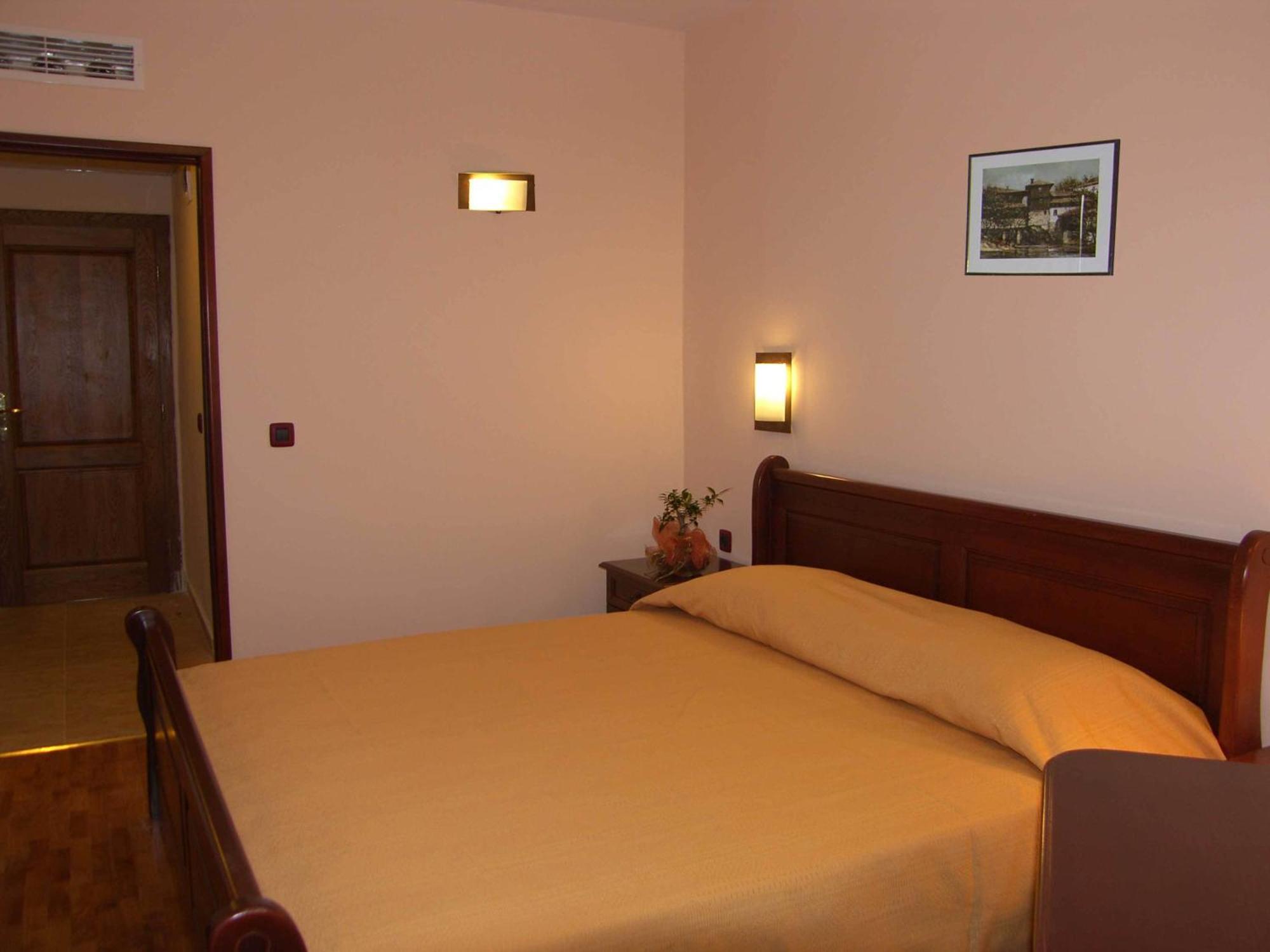 וליקו טורנובו Meridian Hotel Bolyarski מראה חיצוני תמונה