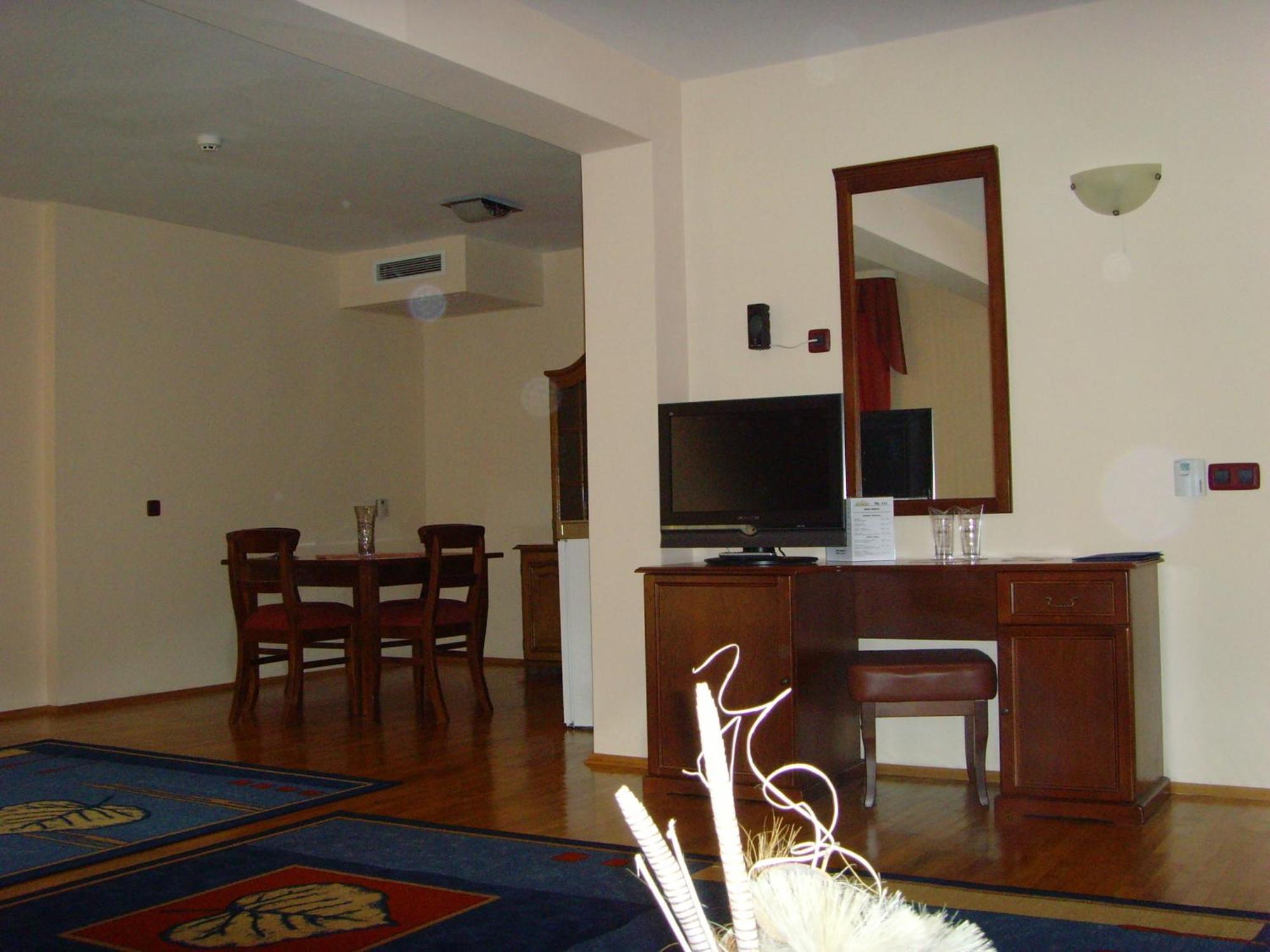 וליקו טורנובו Meridian Hotel Bolyarski מראה חיצוני תמונה